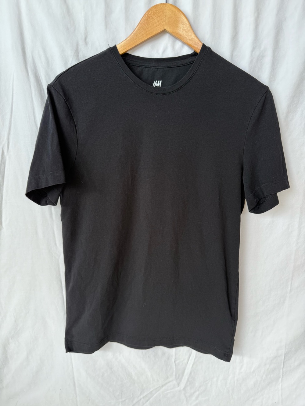 H&M Black Short Sleeve Crew Neck Tee